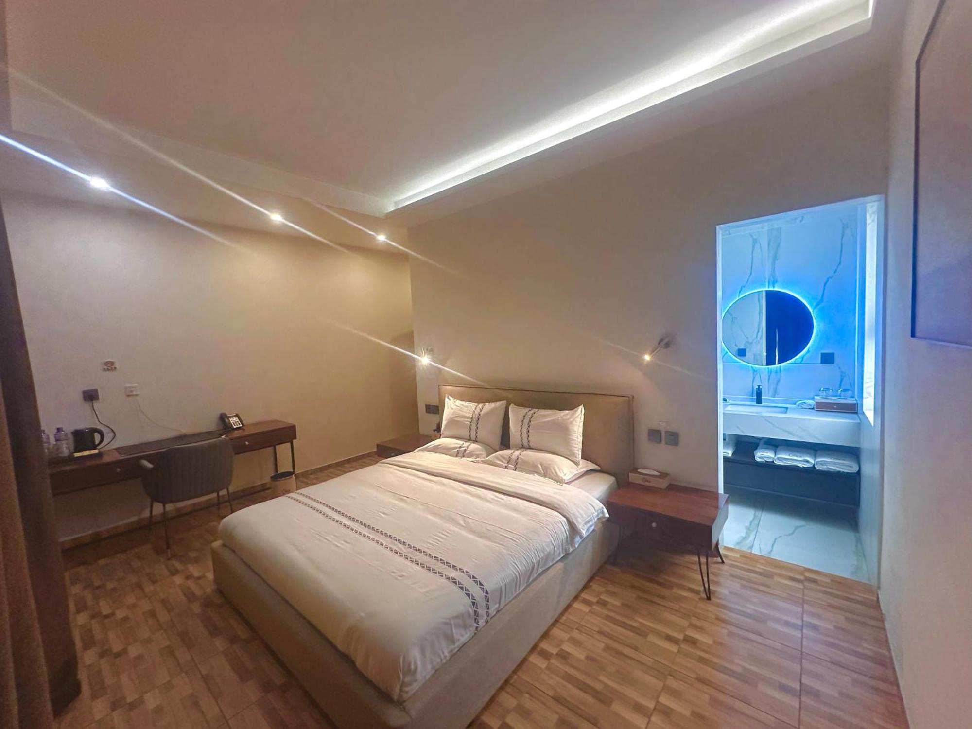 H&H Hotel Kinszasa Zewnętrze zdjęcie